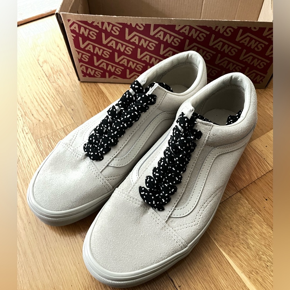 NIB Vans suede leather sneakers